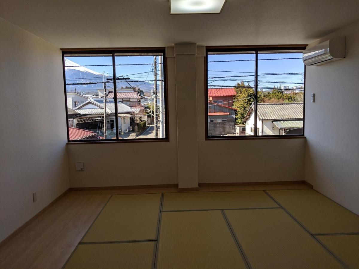 街のホテル Fujiyoshida Exteriör bild